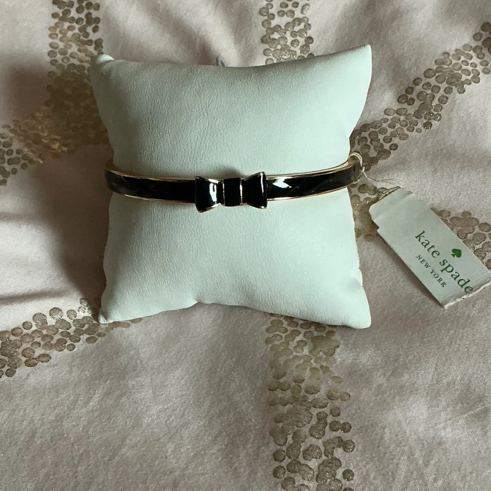 Kate Spade Black and Gold Take a Bow Bracelet - Picture 2 of 4